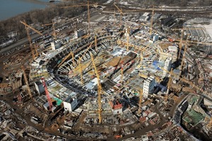  Das neue Warschauer Nationalstadion verfügt über 55 000 Sitzplätze und dient als Austragungsort von fünf Spielen bei der Fußball-Europameisterschaft 2012Fotos: Peri 