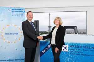  Links: Gotthard Graß (Hauptgeschäftsführer figawa) und Cornelia Wolff von der Sahl (Projektleiterin Wasser Berlin International, rechts) 