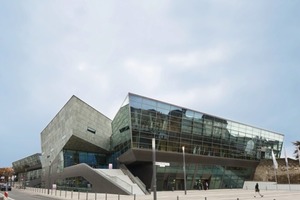  Eines der modernsten Veranstaltungshäuser Europas steht in Darmstadt: Das als Projekt der Stadt und der Technischen Universität (TUD) realisierte Wissenschafts- und Kongresszentrum (WKZ) 