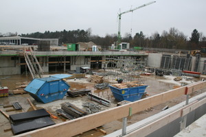  oben: Blick auf die Baustelle im Dezember 2014. 