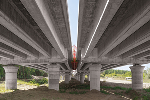  Die Fertigteilbalken der Vorlandbrücken lagern auf 180&nbsp;cm starken Rundsäulen mit Pilzkopf 