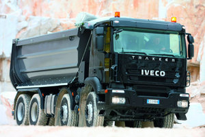  6 Der Iveco Trakker, mit einem zulässigen Gesamtgewicht von 18 bis 72 Tonnen, wurde speziell für den schweren Offroad-Einsatz entwickelt                                                                                                                                                        Foto: Iveco 