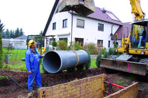  1 Die Entscheidung für die leichten Kunststoffrohre machte sich angesichts der begrenzten Platzverhältnisse bezahlt 