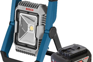  Helligkeitsregelweung per Smartphone: das Bosch-Baustellenlicht GLI 18V-1900 C Professional. 