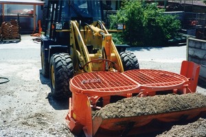  In jeder Größenordnung bietet die Fliegl Bau- und Kommunaltechnik GmbH, Töging, robuste mobile und stationäre Duplex-Mischer an 