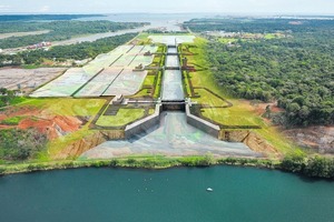  Zusätzlich zu den vorhanden Schleu-sen sorgen die beiden neuen Anlagen an der Atlantik- und Pazifikseite für eine Verdoppelung der Kapazitäten des Panamakanals Grafik: Canal de Panamá – Ampliación 