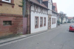  Vorher: Die Längelsstraße bot keinen schönen Anblick mehr und war dringend erneuerungsbedürftig. 