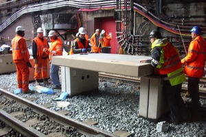  Im Gleisbett: Auf den Auflagerwänden wurden die Bahnsteigplatten montiert und justiertFoto: Betonbild/Hering Bau 