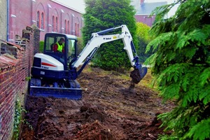  Als größter Bagger auf dem Bobcat Stand wird der neue E50 zu sehen seinFoto: Bobcat 