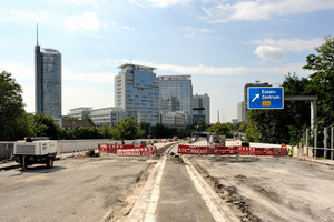  Die Hauptfahrbahn des Ruhrschnellweges nach den Abbrucharbeiten 