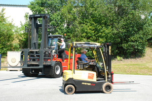  Test Drive Staplerfahren im ZF Werk II, Versuch  