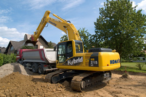  Komatsu „Green Technology“: Der HB215LC-1 Hybridbagger 