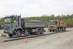  Der neue Arocs mit seinem Vorgänger, dem Actros-Bau, im direkten Vergleich 