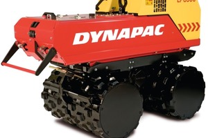  Dynapac-Grabenwalze LP 8500 mit 1675 kg Betriebsgewicht und reinigungsfreundlichen geschlossenen BandagenFoto: Dynapac 