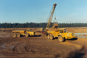  Evolution: Der DR 860 kam ein Jahr nach dem DR631 auf den Markt. Er bot zwei voneinander entkoppelte Hinterachsen für optimale Traktion. Die Zylinderzahl wuchs auf sechs, die Motorleistung auf 98 PS, die Zuladung auf 15 t.  