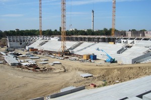  Bild 1: In Rumäniens Hauptstadt Bukarest entsteht bis Ende 2010 ein neues Nationalstadion 