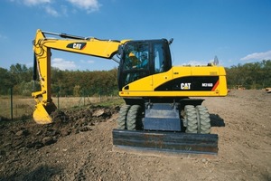  Mobilbagger der D-Serie von Caterpillar wie der M316D zeichnen sich durch gesteigertes Hubvermögen, kürzere Taktzeiten, leichtere Bedienung und höhere Produktivität aus 