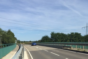  Ertüchtigung statt Neubau: Ein Jahr nach dem Einbau des HFBs bestätigt das Karlsruher Institut für Technologie die einwandfreie Funktionsweise der Brücke 