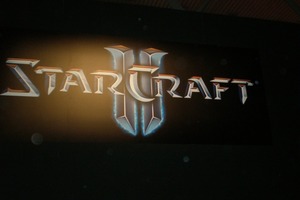  StarCraft ist ein Echtzeit-Strategiespiel, das von Blizzard Entertainment 1998 erstmal veröffentlicht wurde 