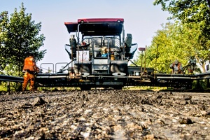  Der Einbau auf der B3 Schillerslage wurde mit BPO Asphalt begleitet. 