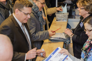  Riesenandrang und volle Gänge kennzeichneten auch die Jubiläumsveranstaltung. 