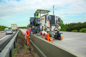  Im Anschluss an den Testbetrieb auf der BAB A 6 wurde bei der EUROVIA Beton GmbH ein positives Fazit gezogen: „Wir konnten mit dem Fertiger SP 81 eine Betonschutzwand herstellen, die eine hohe Qualität besitzt“, so Rüdiger Arndt  