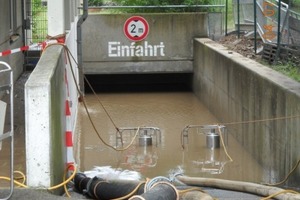  Plötzlicher Starkregen am frühen Sonntagmorgen, Überflutung einer Tiefgarage in Ditzingen bei Stuttgart am 4. Juli 2010Foto: Deutscher Dachgärtner Verband 