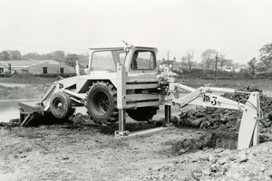  1962 brachte JCB mit dem 3C den ersten Baggerlader auf den Markt.Er entwickelte sich zum weltweiten Verkaufserfolg.  