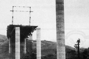  Die ersten Pfeiler stehen: 1964 begannen die Arbeiten an der alten Sinntal-Brücke, 1967 wurde sie dem Verkehr übergeben. 