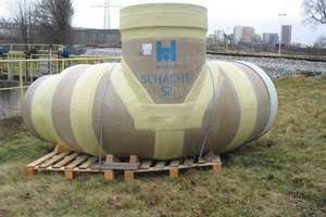  1 Hobas Tangentialschacht DN 1200, Abwinklung 90°, SN 32 000 N/m², Reduzierung DA1229/1099,Einbau: Kläranlage Ost im Chemiepark Marl 