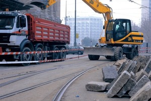  7 JS160W von JCB mit Isuzu-Motor und AMS, dem Advanced Management System, das die Wahl zwischen vier Betriebsarten für optimale Wirtschaftlichkeit bietetFoto: JCB 