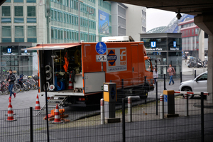  Der Breslauer Platz ist einer der „Hot Spots“ der Stadt, was Verkehrsdichte und Nutzungsintensität angeht - jedes Bauprojekt ist hier eine logistische Herausforderung. 