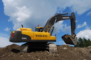  Auf der diesjährigen bauma in München wird die internationale Markteinführung des erheblich verbesserten EC460C erfolgenFoto: Volvo 