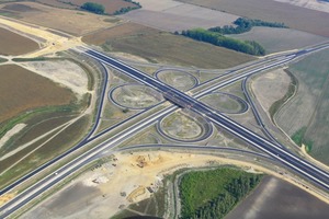  Das neue Autobahnkreuz der M6 in UngarnFoto: Strabag AG 