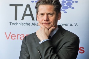  Dr.-Ing. Igor Borovsky, 1. Vorsitzender der Technischen Akademie Hannover und Organisator des Deutschen Schlauchlinertages 
