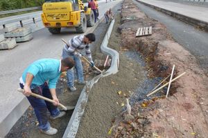  Dank einer werkseitigen Passform der Steinelemente, entfallen die sonst üblichen aufwändigen Schnittarbeiten vor Ort auf der Baustelle 