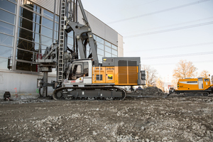  Das Liebherr Ramm-und Bohrgerät LRB 355 auf seiner Premierenbaustelle im österreichischen Dornbirn 