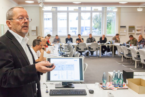  Die Knauf Akademie fördert die Ausbildung im Trockenbau mit umfassenden und aktuellen Unterrichtsmaterialien. 