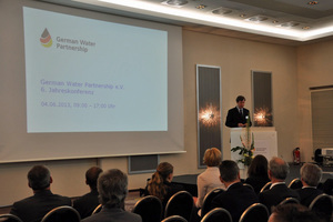  Bild 2: Hinrich Thölken vom Auswärtigen äußerte sich überaus anerkennend über die internationalen Erfolge und Aktivitäten von GWP für ein weltweit nachhaltiges Wassermanagement 