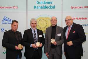  Preisträger 2012 (v.l.): Holger Hesse (Stadtwerke Arnsberg), Horst Baxpehler (Erftverband), Volker Jansen (Abwasserbetrieb Troisdorf), IKT-Geschäftsführer Roland W. Waniek 