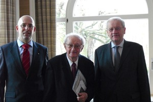  Von links nach rechts: Prof. Dr. Ralf Peter Oepen, Prof. Herbert Frey, Prof. Dr. Karl Robl, (Prof. Refisch, von 1988 bis 2001 Leiter des BWI-Bau, war bedauerlicherweise verhindert.) 