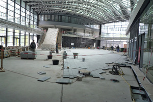  Gesamtansicht der Bauphase im ADAC-Foyer 