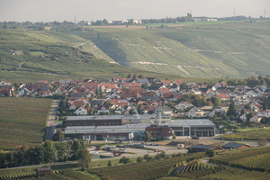  Die bereits 1938 gegründete Felsengartenkellerei Besigheim liegt am Rande Hessigheims, inmitten des idyllischen Neckartales. 