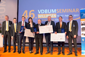  Auf dem VDBUM-Seminar 2017 in Willingen zeichneten die VDBUM-Vorstandmitglieder  Dirk Bennje (1.v.l.), Prof. Dr. Jan Scholten (2.v.l.) und Peter Guttenberger (r.) die diesjährigen Gewinner des VDBUM-Förderpreises aus: (v.l.) Volker Zettl und Anja Wiehoff  ( Atlas Copco), Peter Schmitt (Schmitt Baumaschinen) und Torsten Sennenberg (SPS) sowie Manfred Brunner (Gollwitzer). 