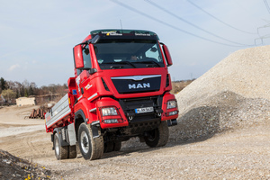  MAN Kipper TGS 18.480 4x4 BL in hoher Bauart mit permanentem Allradantrieb für beste Traktion. 