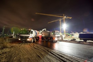  Die größte Herausforderung stellt die Baulogistik dar. In Spitzenzeiten bedeutet das rund 300 LKW-Anlieferungen täglich 