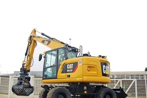  Feierte auf der bauma Premiere: Der neue, bestens ausgestattete Cat Kurzheck-Mobilbagger M315F. 