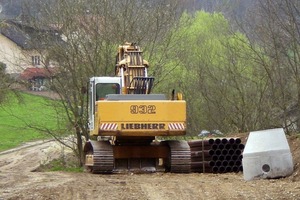  1 Insgesamt 4200 m HS-Schmutzwasserrohre werden in Bad Staffelstein verlegt. Zum Einsatz kommen Rohre der Nennweiten DN/OD 250 und DN/OD 200 sowie HS-Abzweige mit VARIOmuffen, die die Einbindung der 250 Haushalte in Kümmersreuth erleichternFoto: Funke Kunststoffe GmbH 