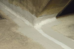  Die Fugen- und Haarrisse zwischen Wand und Boden in den Lüftungsschächten wurden mit dem Sikadur Combiflex SG System abgedichtet<br /><br /> 