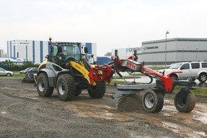  Der Speed Grader G2 von PTH (Profi-Team Holzer) aus Österreich eignet sich zum Frontanbau an Traktoren, Unimog oder auch Radlader wie diesen Kramer 680Foto: Kramer 